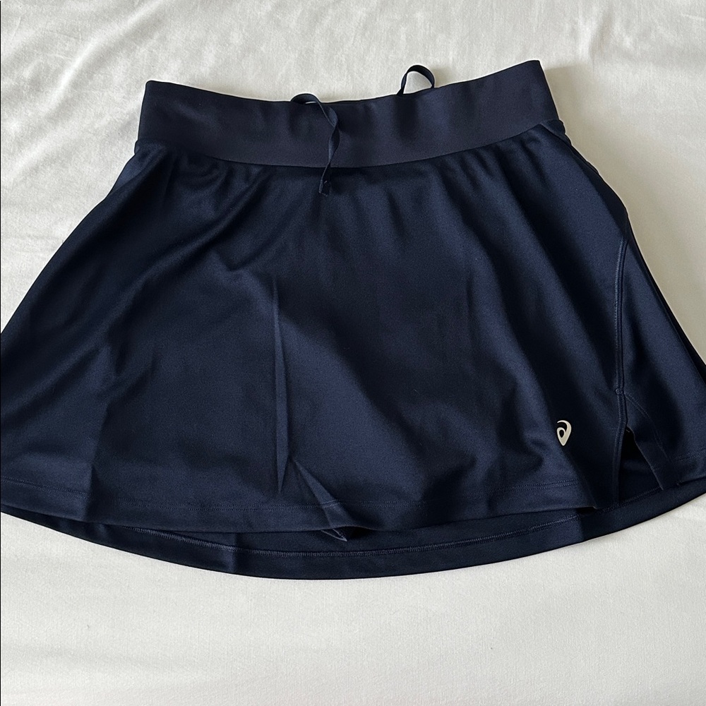 NWOT ASICS TENNIS SKORT